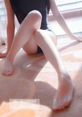 草莓樱桃在线_高清免费观看