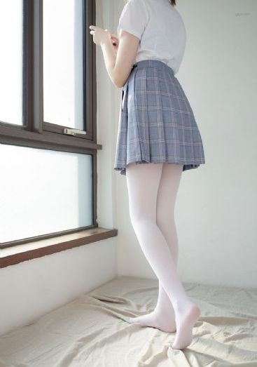 摸着双乳胸交小说_1080在线播放