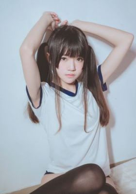 少妇人妻偷人500篇_720日韩电影在线